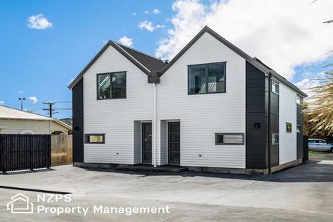 Photo of property in 2/208 Surrey Street, Saint Clair, Dunedin, 9012