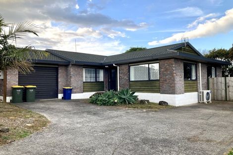 Photo of property in 2c Palomino Drive, Henderson, Auckland, 0612