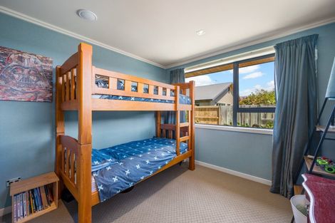 Photo of property in 2 Sherwin Avenue, Albert Town, Wanaka, 9305