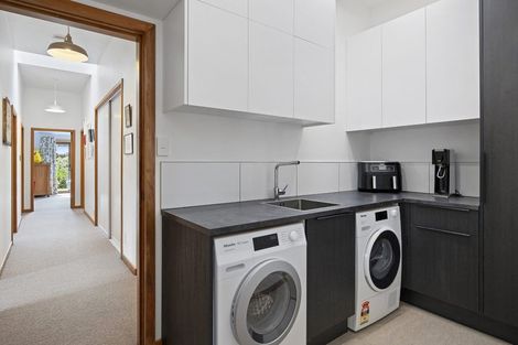 Photo of property in 25 Cricklewood Place, Avonhead, Christchurch, 8042