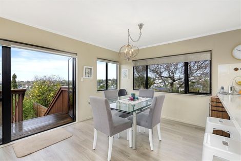 Photo of property in 2/9 Cashmere Place, Glenfield, Auckland, 0629