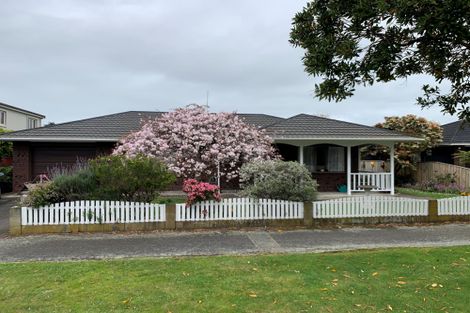 Photo of property in 4 Alan Street, Palmerston North, 4414