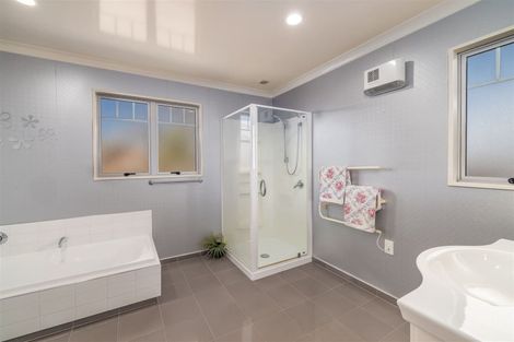 Photo of property in 204 Cavendish Road, Casebrook, Christchurch, 8051