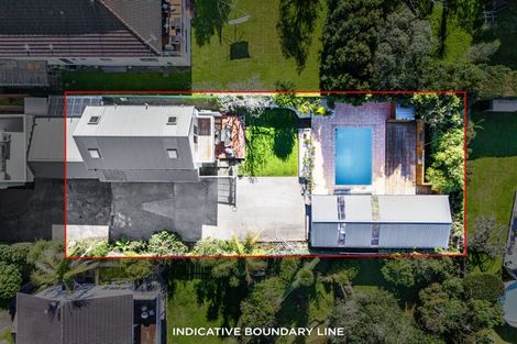 Photo of property in 2/22 Salem Place, Torbay, Auckland, 0630