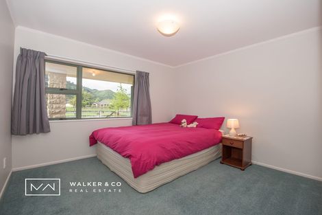 Photo of property in 15 Malcolm Gillies Grove, Totara Park, Upper Hutt, 5018