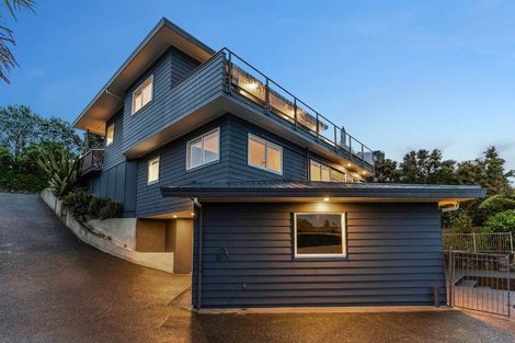 Photo of property in 286 Whangaparaoa Road, Red Beach, 0932