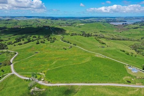 Photo of property in 156 Marohemo Road, Maungaturoto, 0583