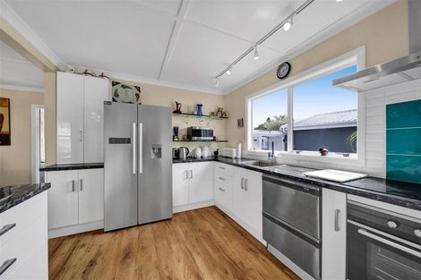 Photo of property in 40 Grey Street, Normanby, Hawera, 4614