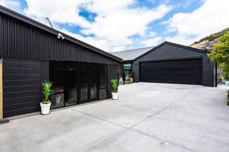 Photo of property in 39 Stoke Street, Sumner, Christchurch, 8081