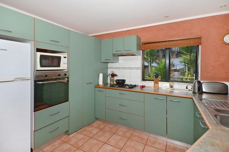 Photo of property in 32 Eureka Place, Parahaki, Whangarei, 0112