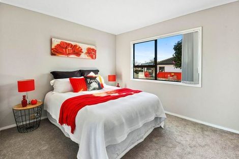 Photo of property in 1/26 Tamworth Close, Manurewa, Auckland, 2102