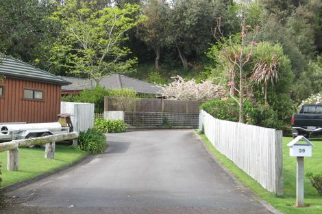 Photo of property in 41 Capricorn Place, Kawaha Point, Rotorua, 3010