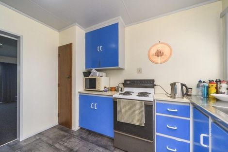 Photo of property in 2/272 Grey Street, Palmerston North, 4414