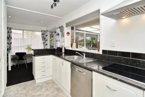 Photo of property in 3 Cowper Place, Avondale, Christchurch, 8061