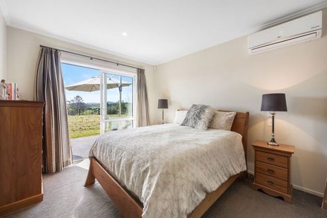 Photo of property in 47 Chamberlain Road, Bombay, 2675