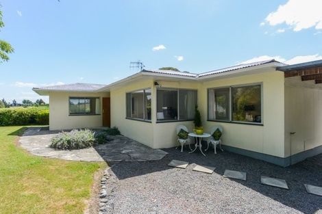 Photo of property in 16 Selwyn Road, Havelock North, 4130