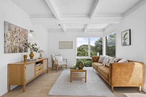 Photo of property in 16 Indira Place, Khandallah, Wellington, 6035