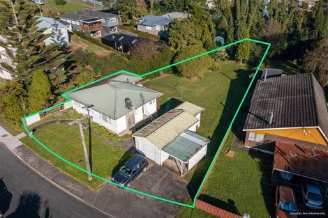 Photo of property in 4 Pomelo Road, Te Atatu South, Auckland, 0610