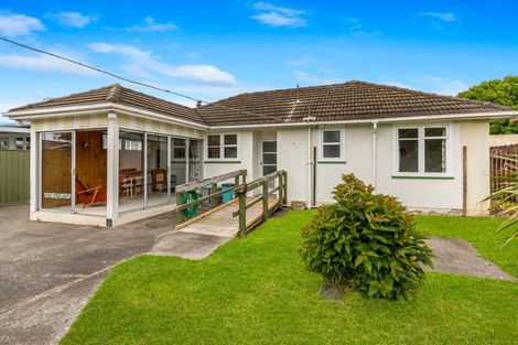 Photo of property in 110 Carlton Avenue, Tawhero, Whanganui, 4500