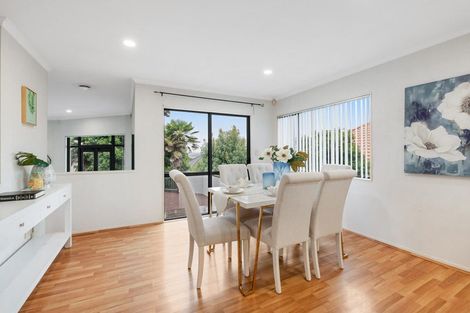 Photo of property in 17 Jacanas Place, Unsworth Heights, Auckland, 0632