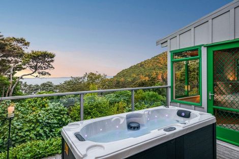 Photo of property in 149 Cornwallis Road, Cornwallis, Auckland, 0604