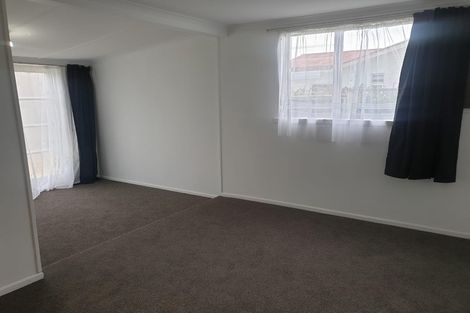 Photo of property in 6 Julian Street, Eltham, 4322