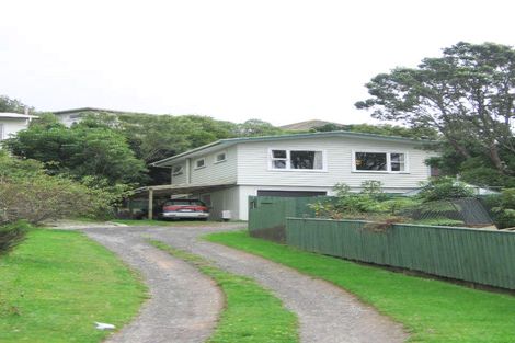 Photo of property in 60 Batchelor Street, Newlands, Wellington, 6037