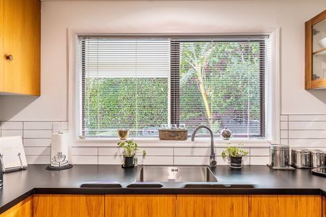 Photo of property in 21a Winara Avenue, Waikanae, 5036