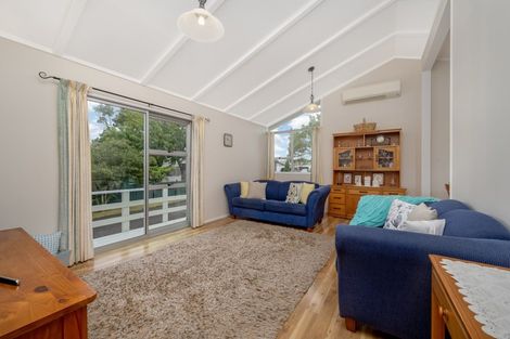 Photo of property in 4 Tangelo Place, Bucklands Beach, Auckland, 2012