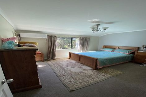 Photo of property in 24 Jubaea Place, Henderson, Auckland, 0610