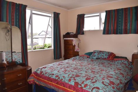 Photo of property in 2/77 Luanda Drive, Ranui, Auckland, 0612