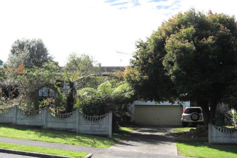 Photo of property in 33 Dunton Drive, Welcome Bay, Tauranga, 3112