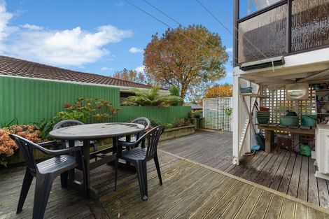 Photo of property in 25 Churchill Street, Levin, 5510