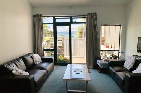 Photo of property in 8/231 Marine Parade, Seatoun, Wellington, 6022