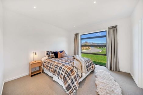 Photo of property in 35 Paton Place, Te Anau, 9600