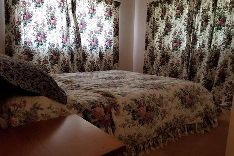 Photo of property in 1/70 Gosford Drive, Botany Downs, Auckland, 2010