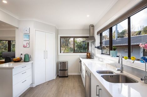 Photo of property in 9 Lombardy Place, Whalers Gate, New Plymouth, 4310