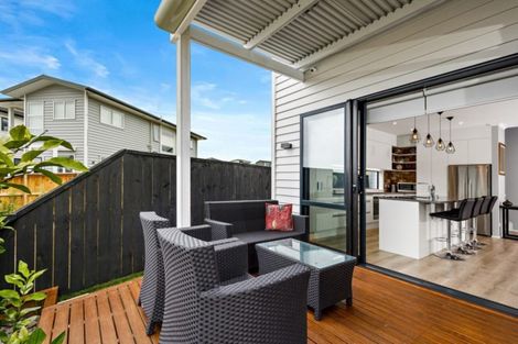 Photo of property in 52 Kano Way, Hobsonville, Auckland, 0616