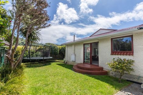Photo of property in 23a Parkvale Road, Karori, Wellington, 6012