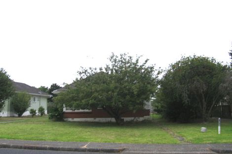 Photo of property in 16a Evelyn Place, Hillcrest, Auckland, 0627