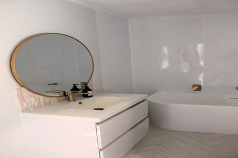 Photo of property in 4 Prince Street, Winton, 9720