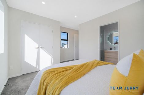 Photo of property in 67 Whare Kauri Road, Papakura, 2110