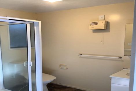 Photo of property in 2 Farm Lane, Parklands, Christchurch, 8083