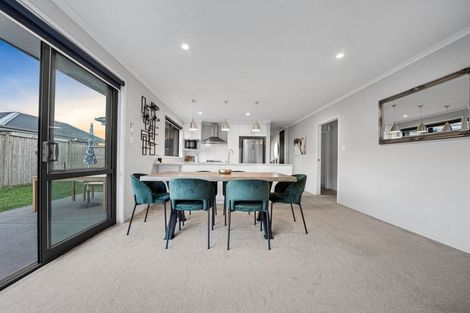 Photo of property in 8 Millbrae Place, Pokeno, 2402