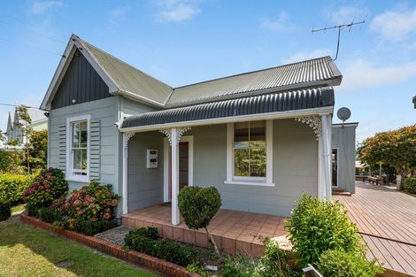 Photo of property in 22 Takiroa Street, Urenui, 4375