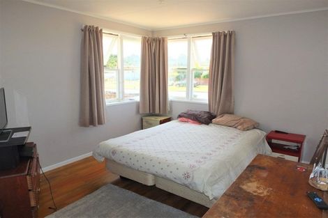 Photo of property in 4 Taraire Crescent, Otangarei, Whangarei, 0112