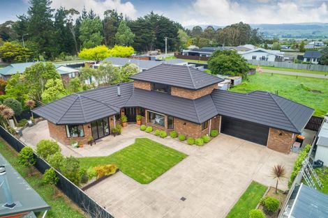 Photo of property in 7 Alpine Grove, Kelvin Grove, Palmerston North, 4414
