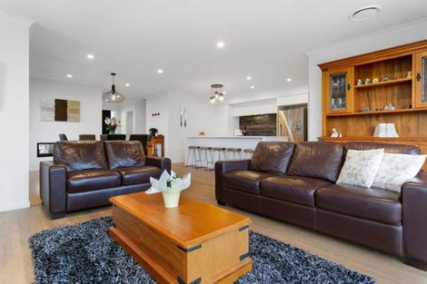 Photo of property in 17 Alan Livingston Drive, Cambridge, 3434