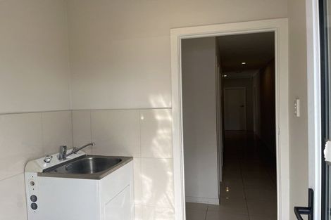 Photo of property in 2/30 Calvert Avenue, Mangere East, Auckland, 2024