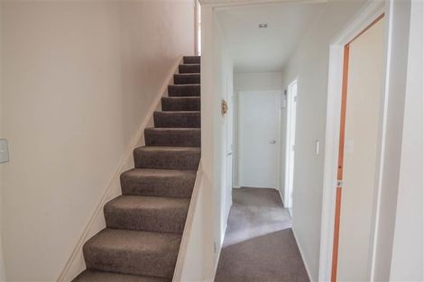 Photo of property in 2/46 Eversleigh Road, Belmont, Auckland, 0622